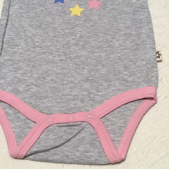 12m (6/$20) Nwot Snugabye Bodysuit/Onesie - Picture 2 of 9